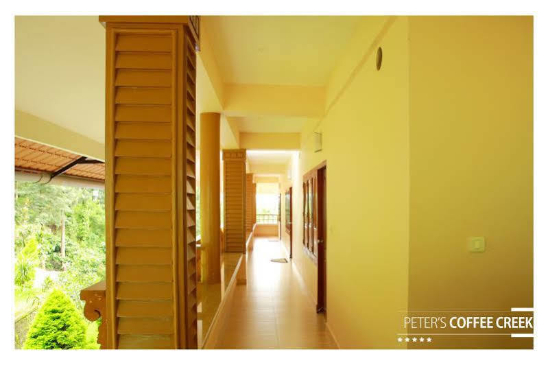 Peter'S Coffee Creek Nature Resort Meppādi Exterior photo